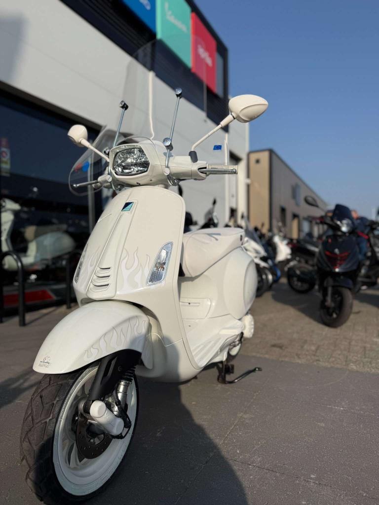 Vespa Sprint 45KM E5 justin Bieber, Niet ingevuld, Maximaal 45 km/u, Niet ingevuld, Ophalen of Verzenden