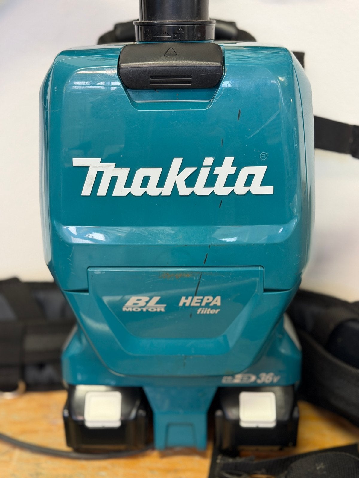 3 stuks Makita Rugstofzuigers compleet 18V 5 A in 1 koop, Witgoed en Apparatuur, Stofzuigers, Ophalen, Nieuw
