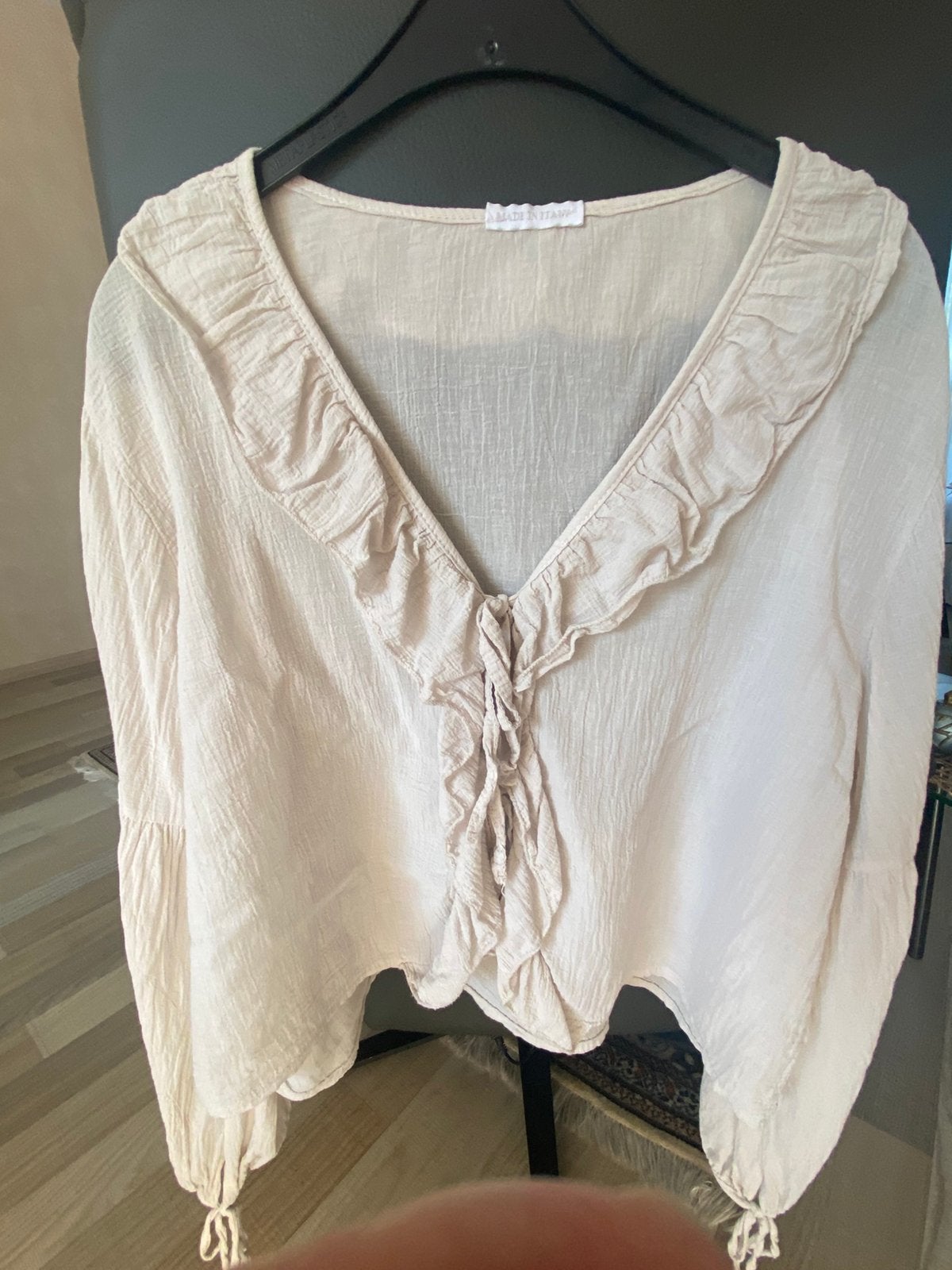 Blouse  fijne stof italian design. Mt 40, Ophalen of Verzenden, Nieuw