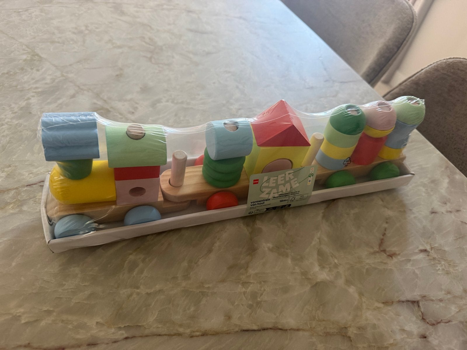HEMA Kleurrijke Houten Vormtrein - Nieuw, Kinderen en Baby's, Ophalen, Nieuw, Bouwen