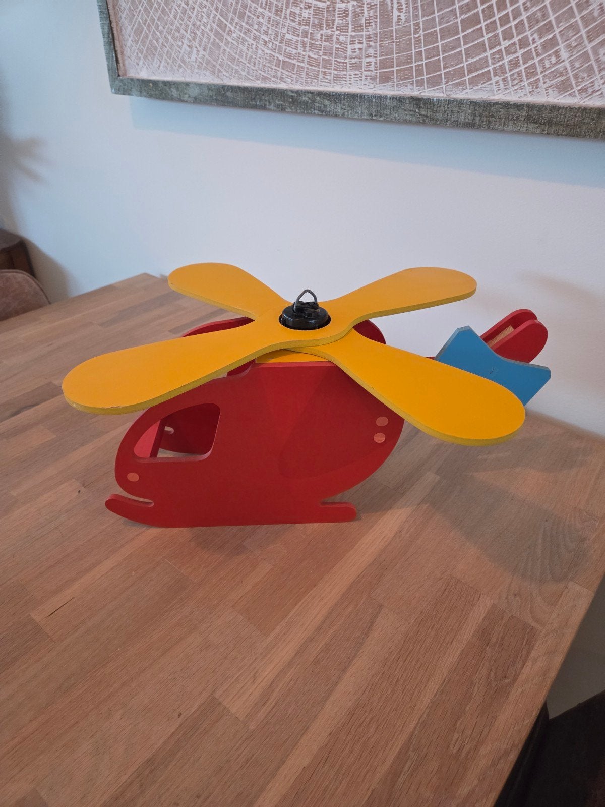 Schatjes Design Helikopter Lamp in vrolijke kleuren., Ophalen of Verzenden, Gebruikt, Hout, Minder dan 50 cm