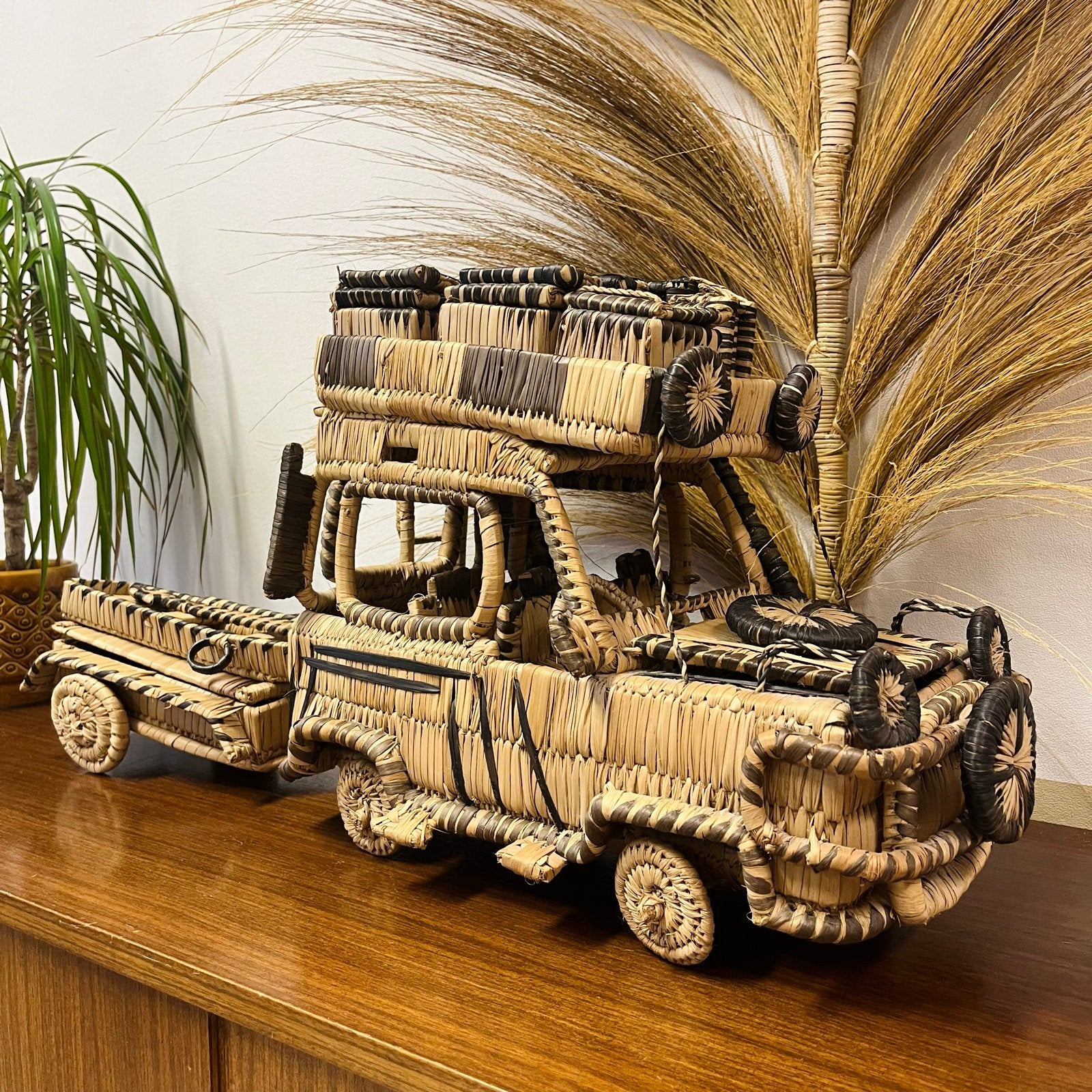 Unieke vintage handgemaakt rotan Jeep auto aanhanger en kano, Ophalen of Verzenden, Zo goed als nieuw