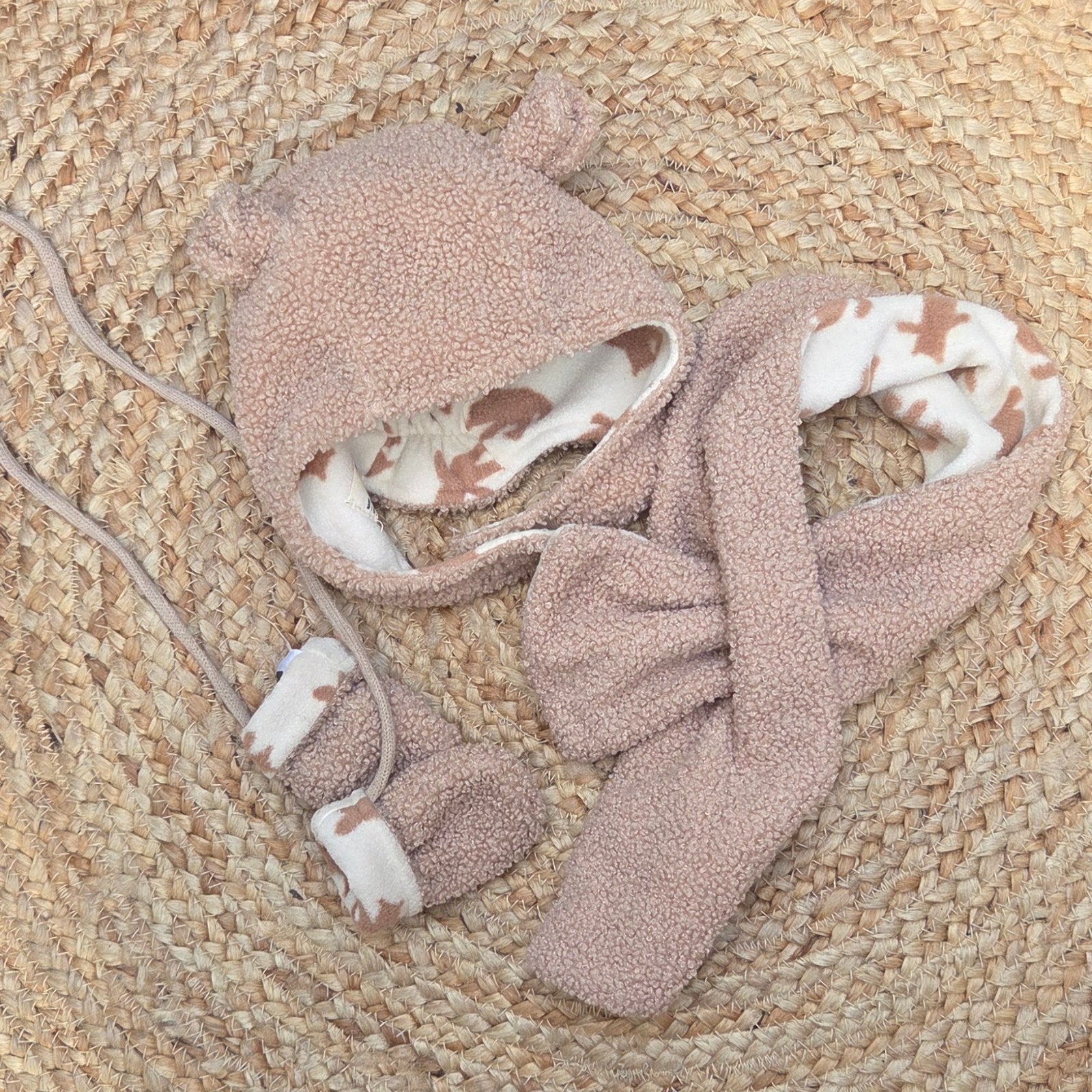 Winterset maat 68/74. Beige. Teddy. muts, sjaal en wanten, Ophalen of Verzenden, Zo goed als nieuw, Maat 68, Hema
