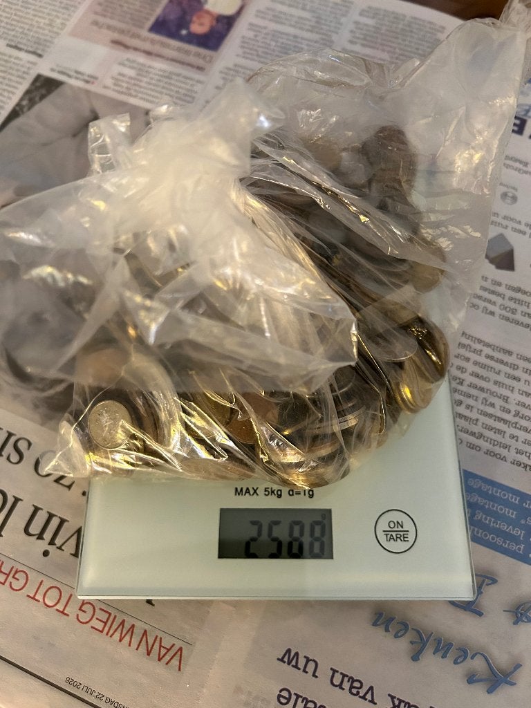 Buitenlandse munten ongeveer 2588 gram, Ophalen of Verzenden, Overige landen, Losse munt