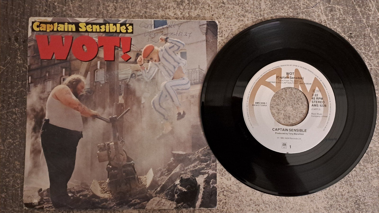 captain sensible's  - WOT, Gebruikt, 7 inch, Pop, Fotohoes
