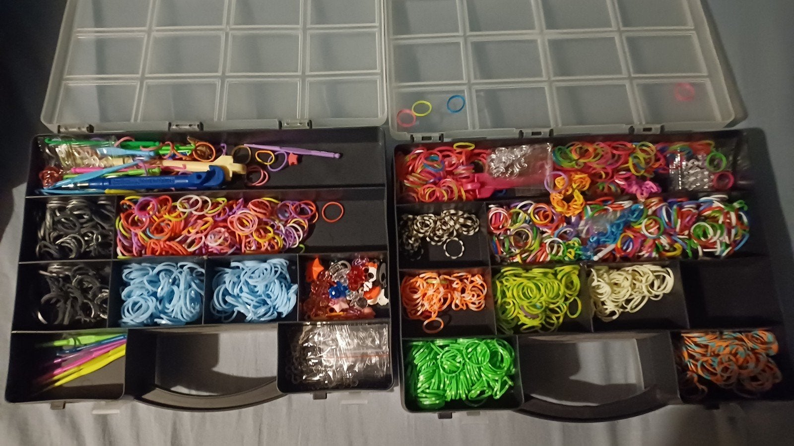 grote set loombandjes incl sorteerkoffers, Hobby en Vrije tijd, Ophalen of Verzenden, Zo goed als nieuw, Overige typen