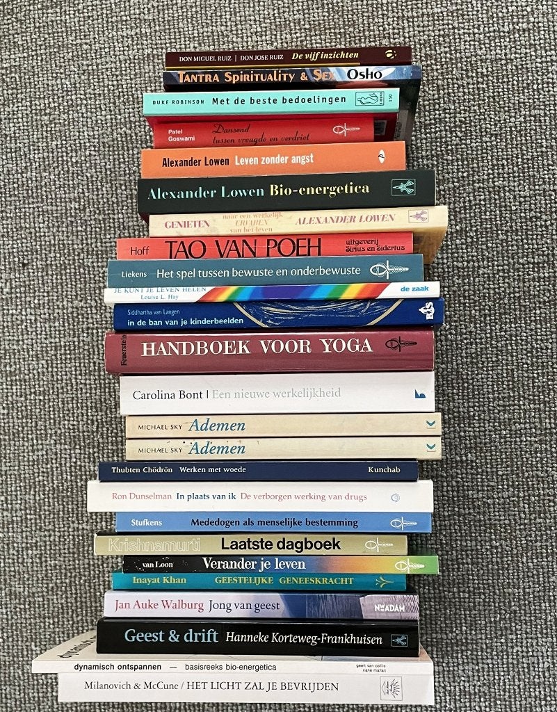 Collectie boeken Esoterie , spiritualiteit & psychologie, Gelezen, Achtergrond en Informatie, Spiritualiteit algemeen, Ophalen of Verzenden