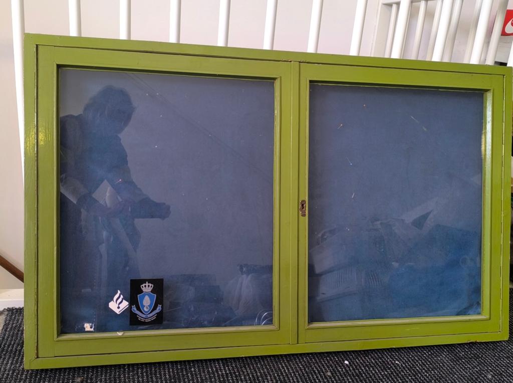 Vitrinekast vintage, Ophalen, Gebruikt