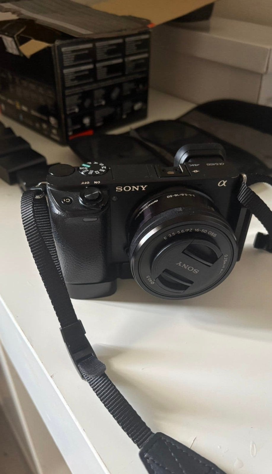Sony a6400 met 16-50mm lens, Ophalen, Zo goed als nieuw, Sony, Geen optische zoom