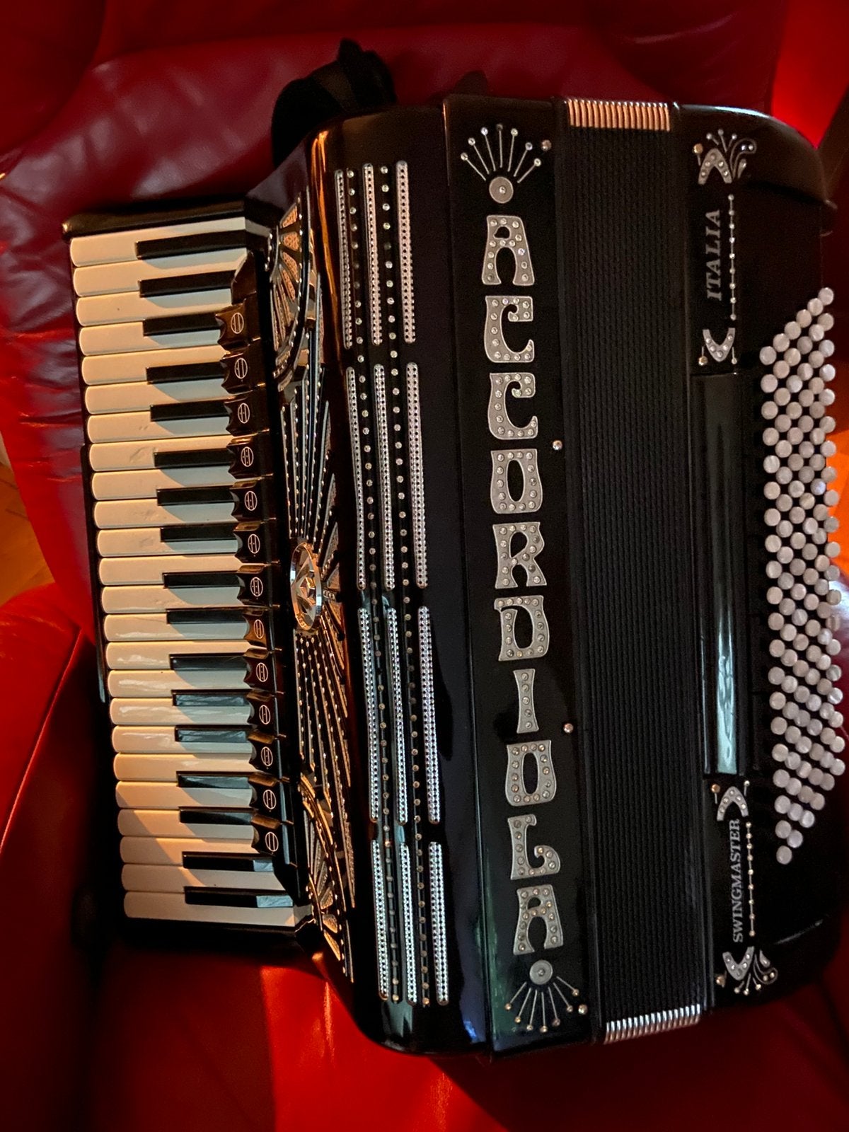 Accordiola Swingmaster 4 korig, Met koffer, 120-bas, Toetsaccordeon, Ophalen of Verzenden