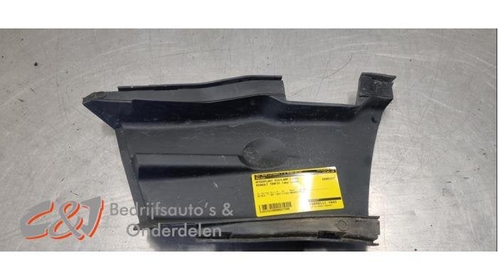 Afdekplaat mistlamp links van een Renault Trafic, Gebruikt, -, Renault, -