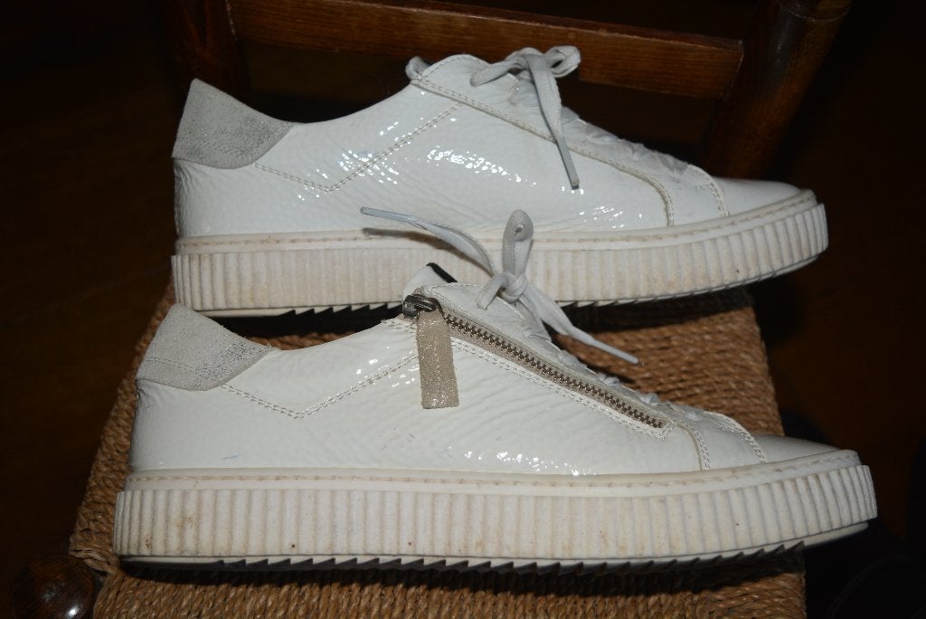 DL Sport sneakers, wit lak leer, maat 41, Kleding | Dames, Schoenen, Wit, Ophalen of Verzenden, Sneakers of Gympen, Gedragen