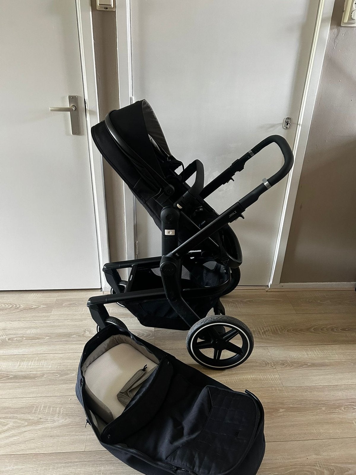 Joolz Kinderwagen met reiswieg - Zo goed als nieuw, Zo goed als nieuw, Met reiswieg, Ophalen, Kinderwagen