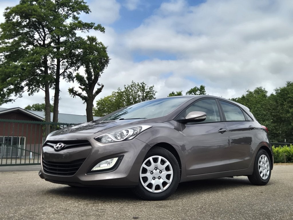 Hyundai i30 1.6 CRDi i-Vision (bj 2012), Gebruikt, 4 cilinders, Bedrijf, I30