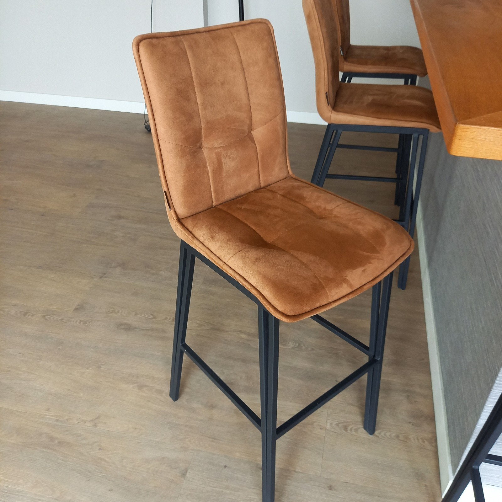 4 stuks barkrukken 100% gaaf Cognac kleur, 4 krukken, Ophalen, Zo goed als nieuw