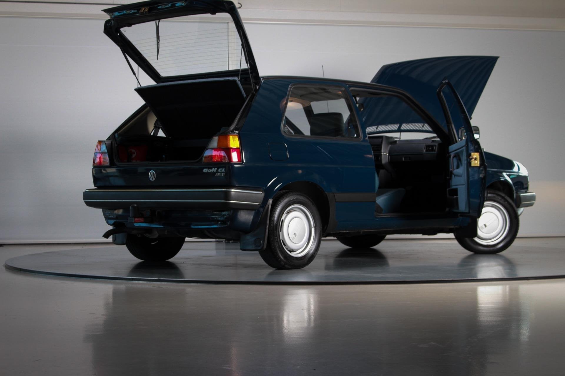 1988 Volkswagen Golf CL 1.8i Mk2 | 25,000 km!, Auto's, Oldtimers, Voorwielaandrijving, Leder en Stof, Handgeschakeld, 1781 cc