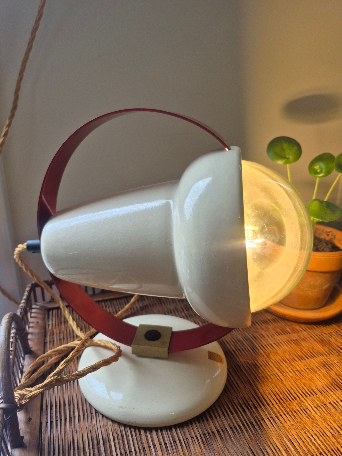 omgebouwde warmte lamp van Philips door Charlotte  Perriand, Gebruikt, 25 cm, Philips, Metaal