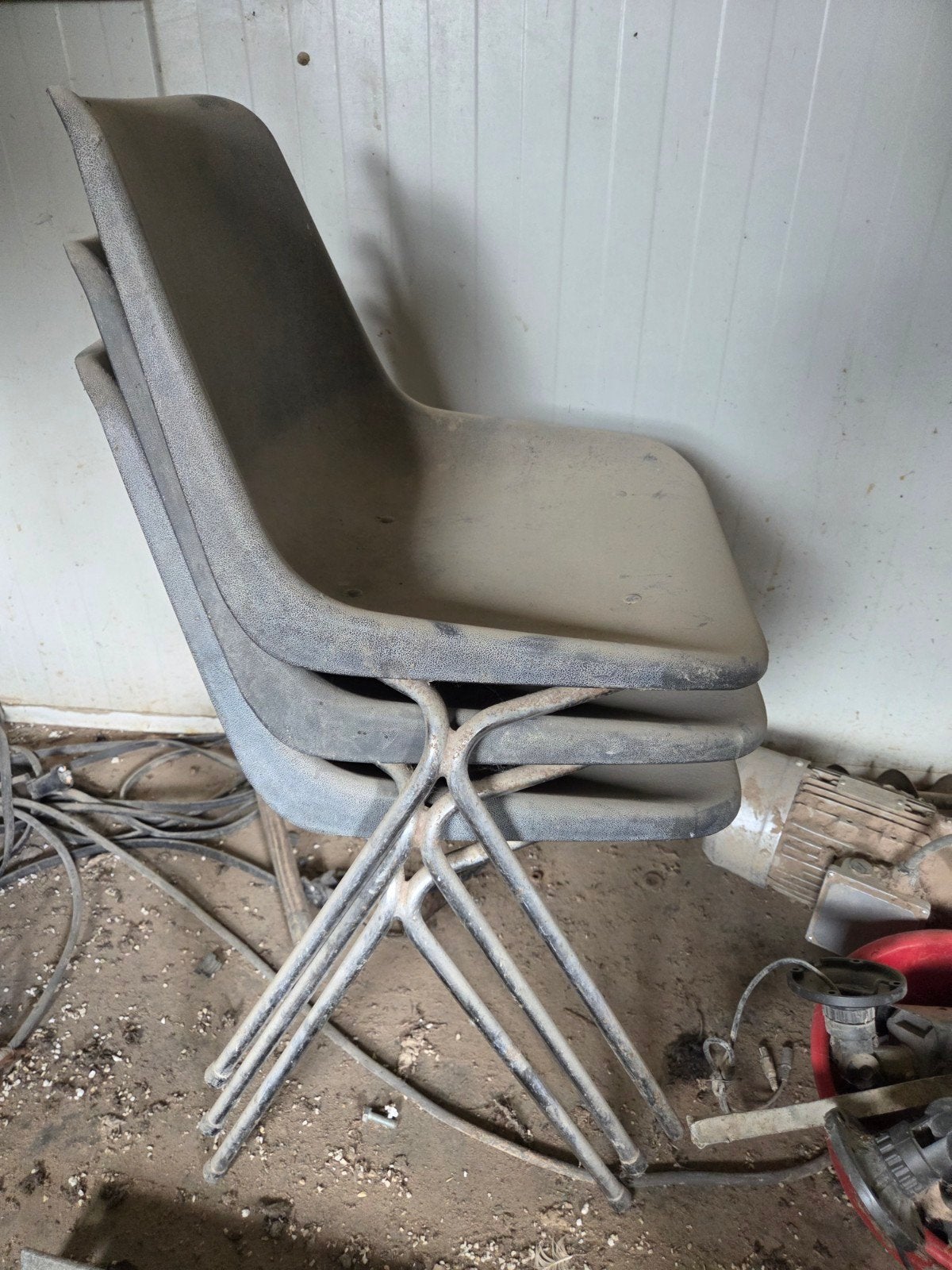 Gratis afhalen- Partij stapelstoelen, Ophalen, Gebruikt, Kunststof, Vijf, Zes of meer stoelen