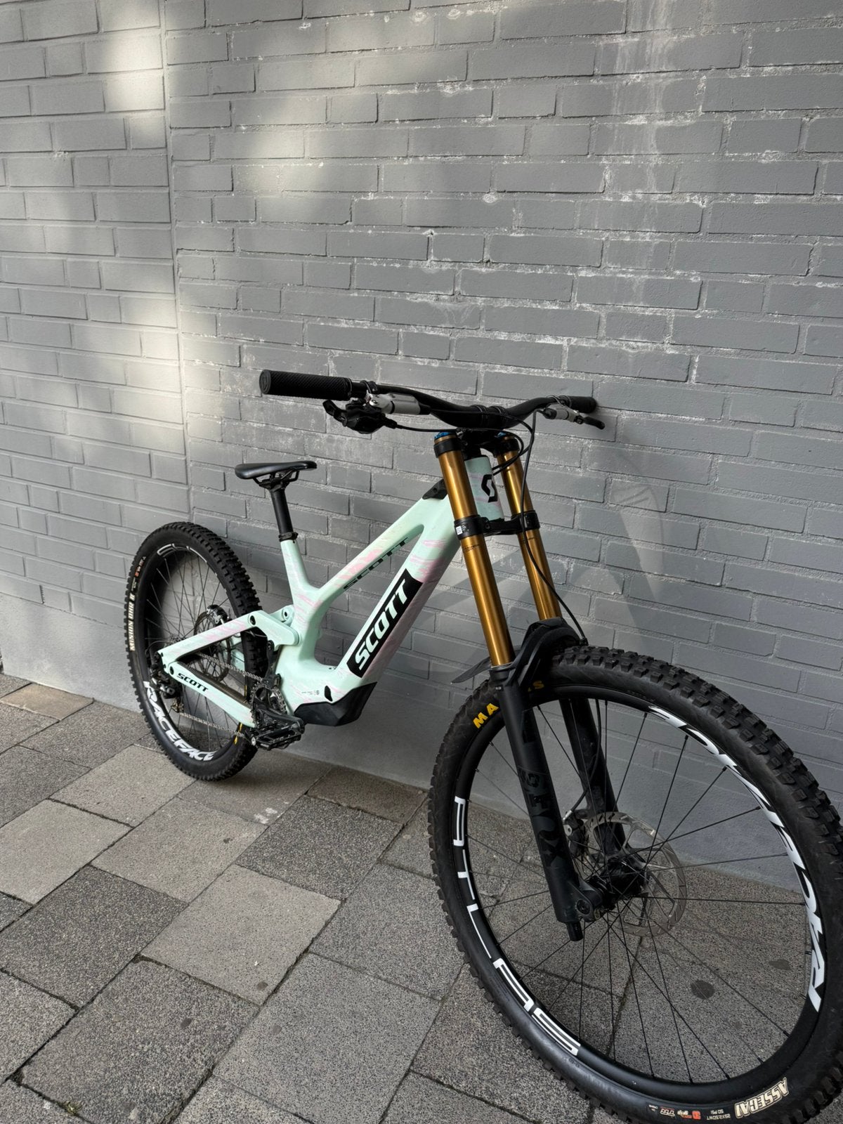 Als nieuwe Scott Gambler RC 2026! Downhill/Freeride, Overige merken, Fully, Ophalen of Verzenden, Zo goed als nieuw