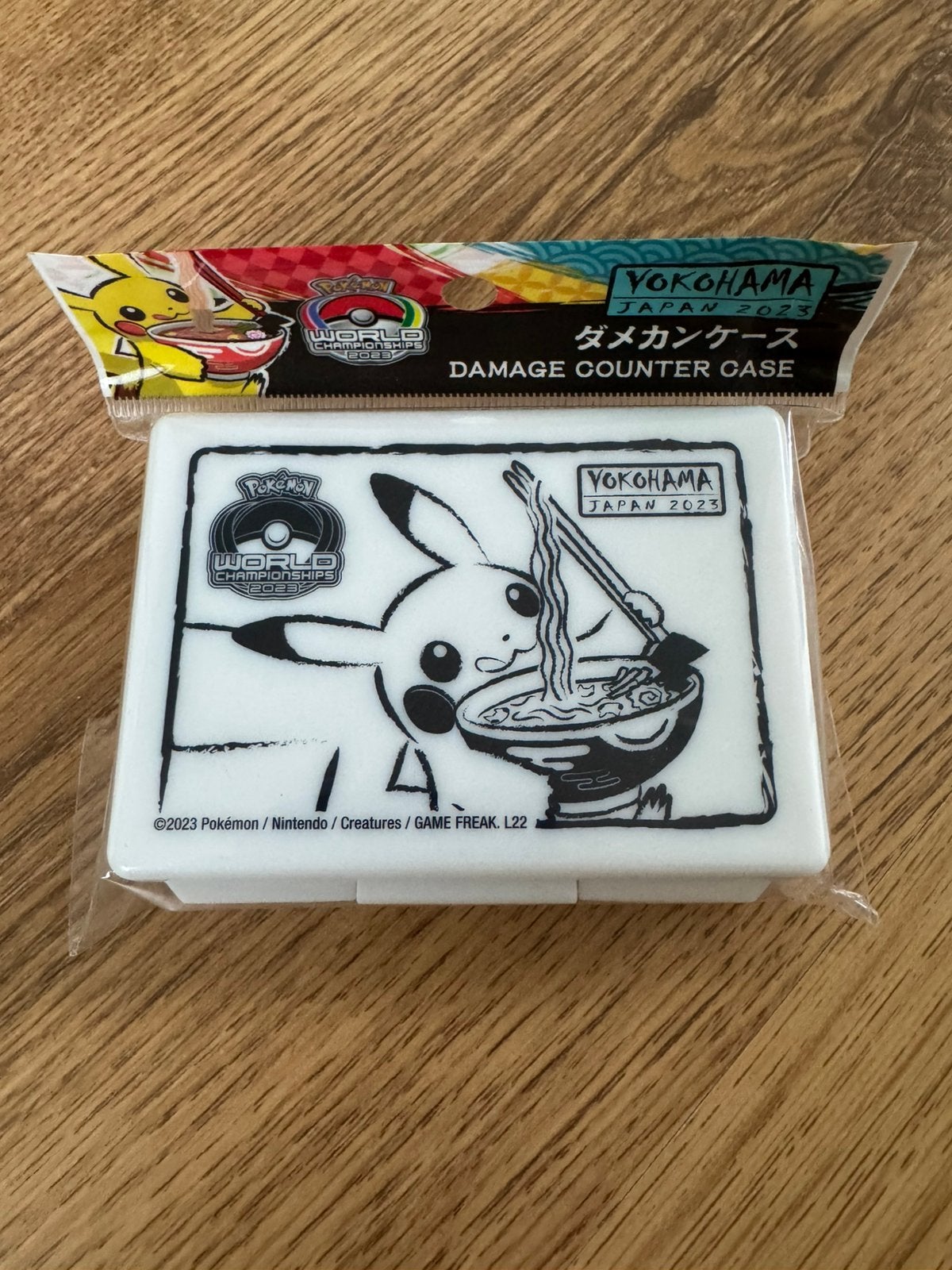 Worlds 2023 Yokohama Damage Counter Case // Factory Sealed, Ophalen of Verzenden, Nieuw, Overige typen, Foil