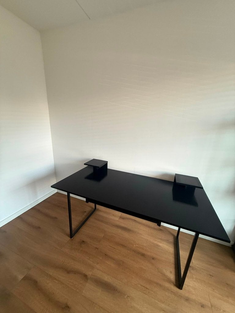 Modern zwart bureau/studiodesk (ideaal voor DJs & producers), Ophalen, Gebruikt, 75 cm, 160 cm