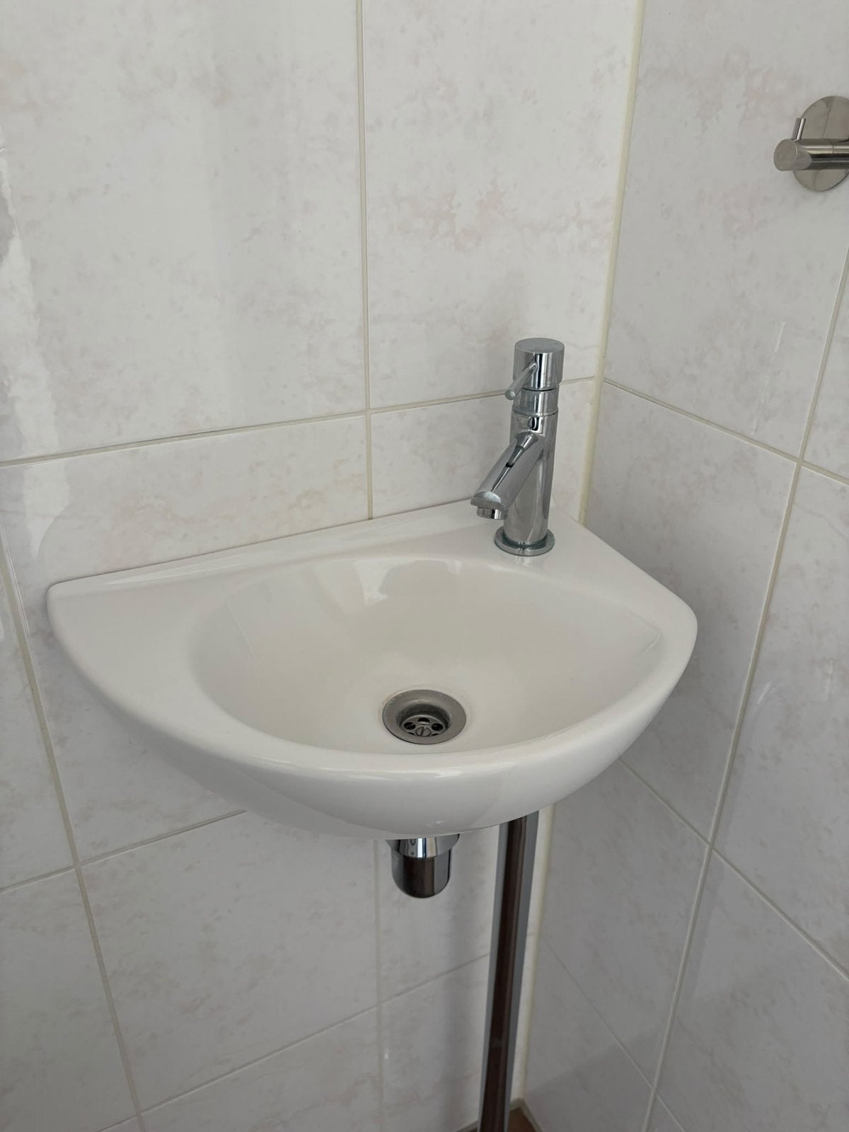 Wc en fontein, Ophalen, Zo goed als nieuw