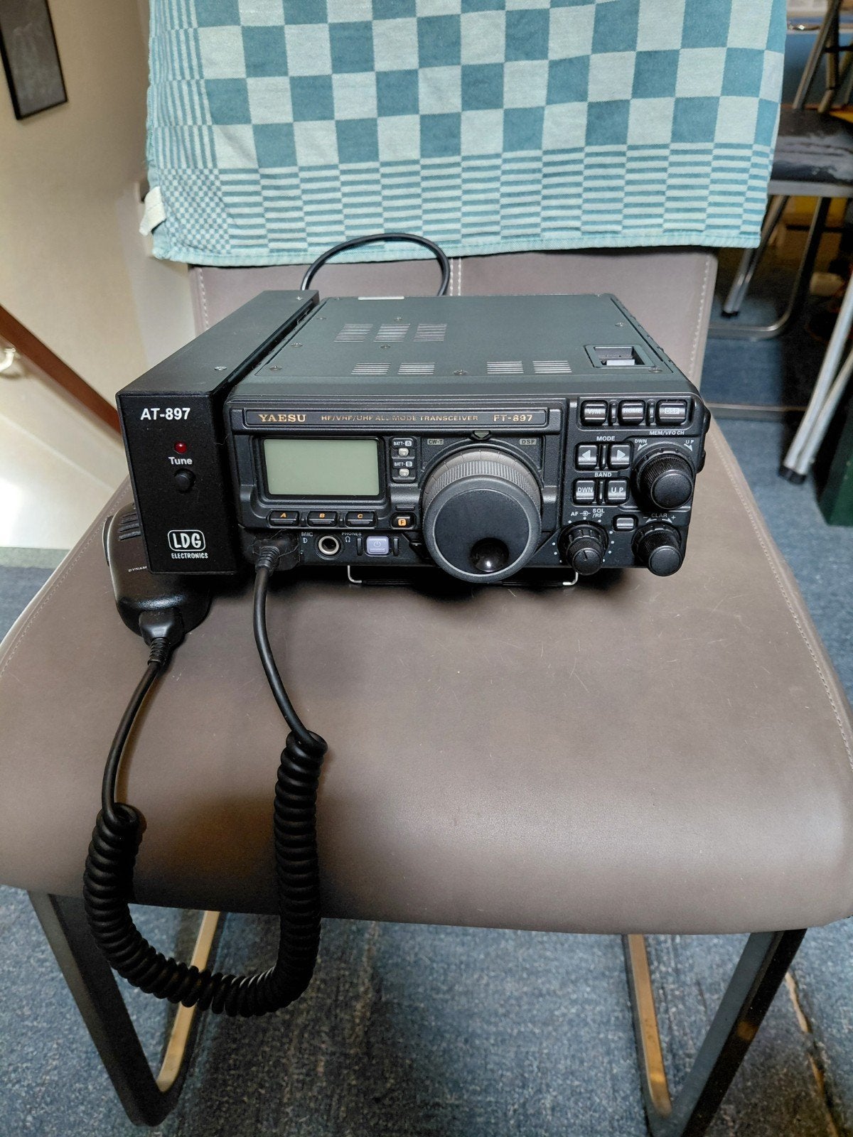 te koop yeasu FT-897 met mike ..ant...., Ophalen of Verzenden, Zo goed als nieuw, Zender en Ontvanger