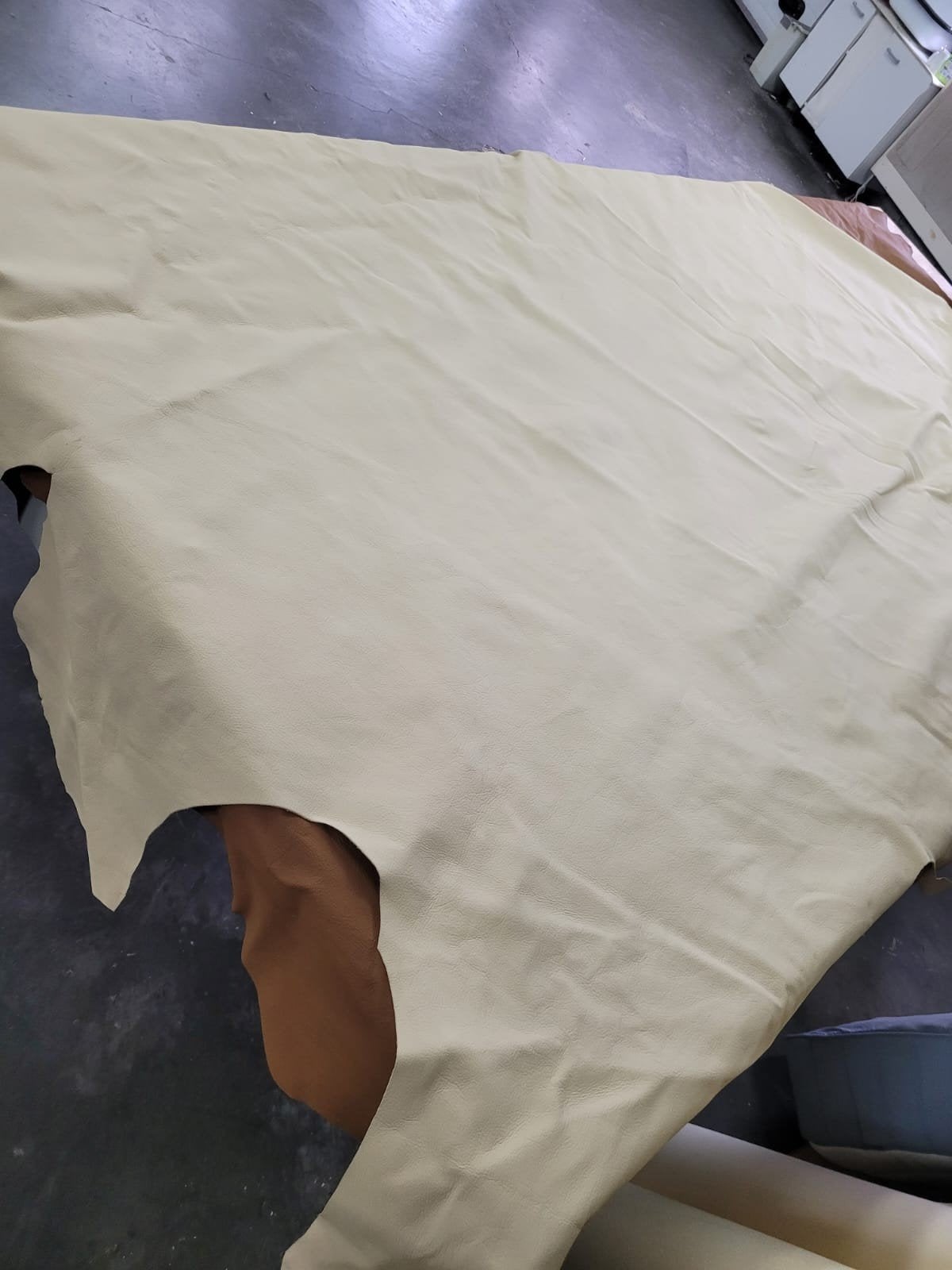 Atoleer  voor bekleding Beige, Hobby en Vrije tijd, Ophalen of Verzenden, Nieuw, Beige, Leer of Kunstleer