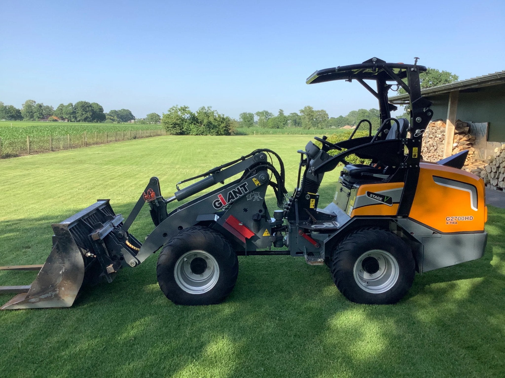 Giant G2700 x-tra. 2470 uur (bj 2021), Wiellader of Shovel