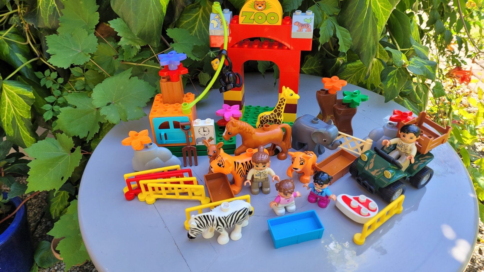 LEGO Duplo Zoo Set met Dieren en Figuren, Kinderen en Baby's, Speelgoed | Duplo en Lego, Ophalen of Verzenden, Gebruikt