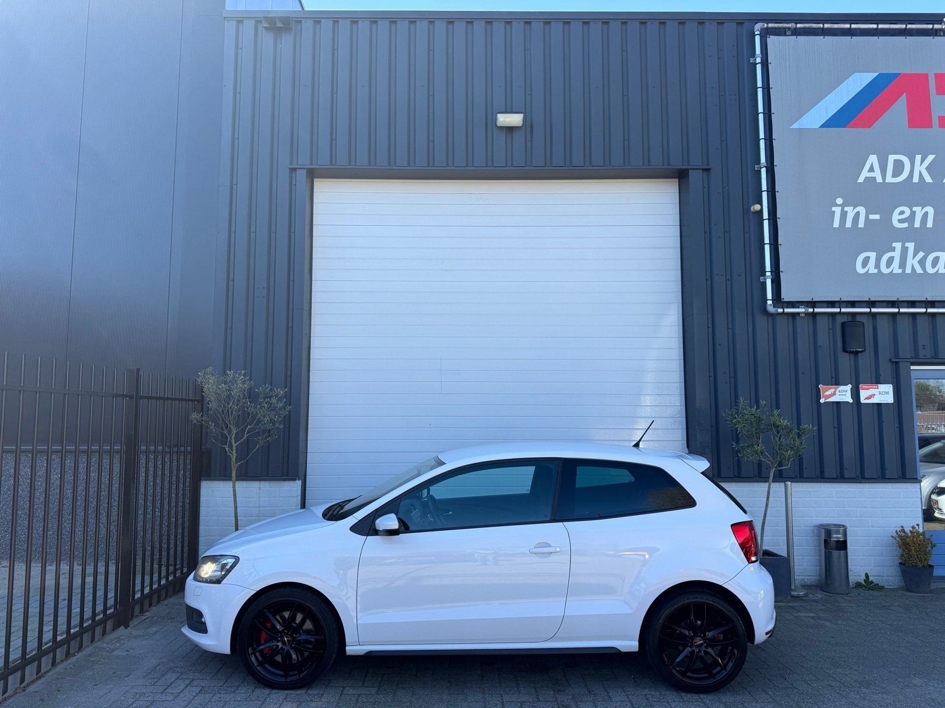 Volkswagen Polo 1.4 TSI GTI DSG/XENON/PDC/CRUISE/LM VELGEN, Euro 5, Stof, Zwart, 4 cilinders