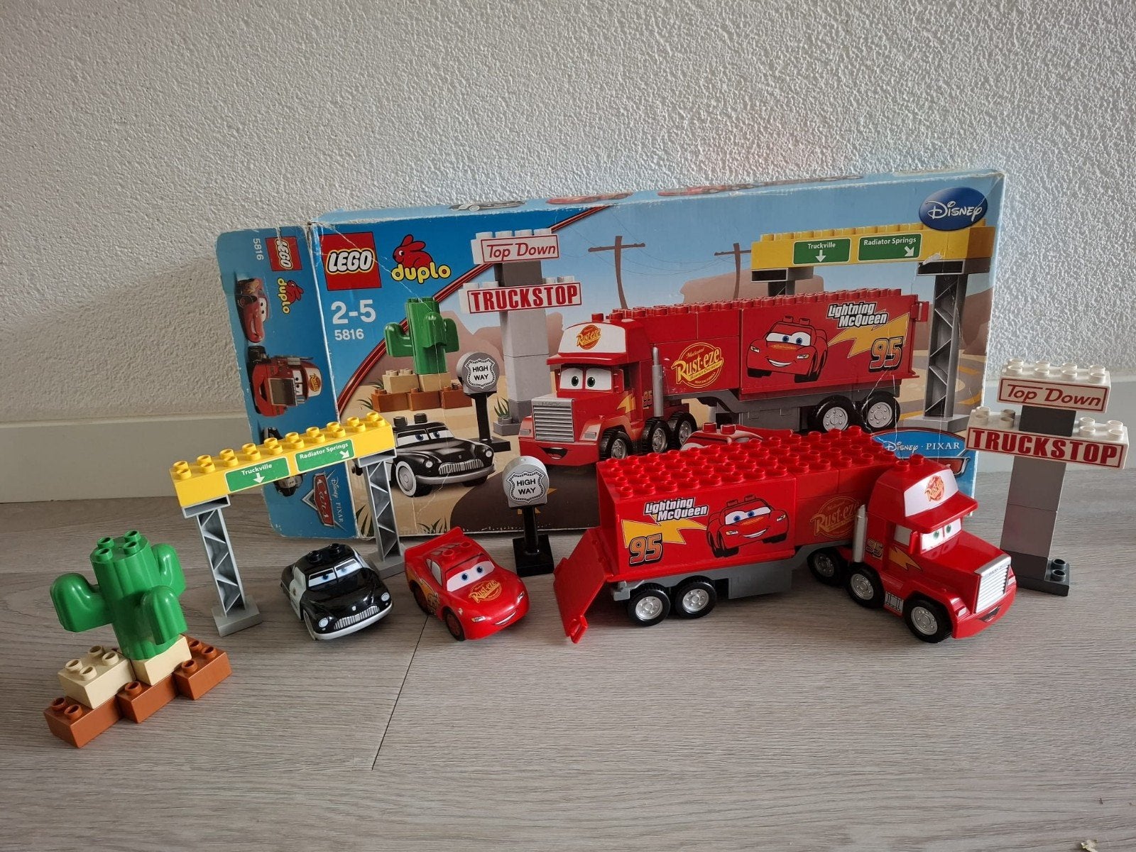 LEGO Duplo Cars 2 Truckstop 5816 - Bliksem McQueen, Gebruikt, Overige thema's, Lego, Ophalen of Verzenden