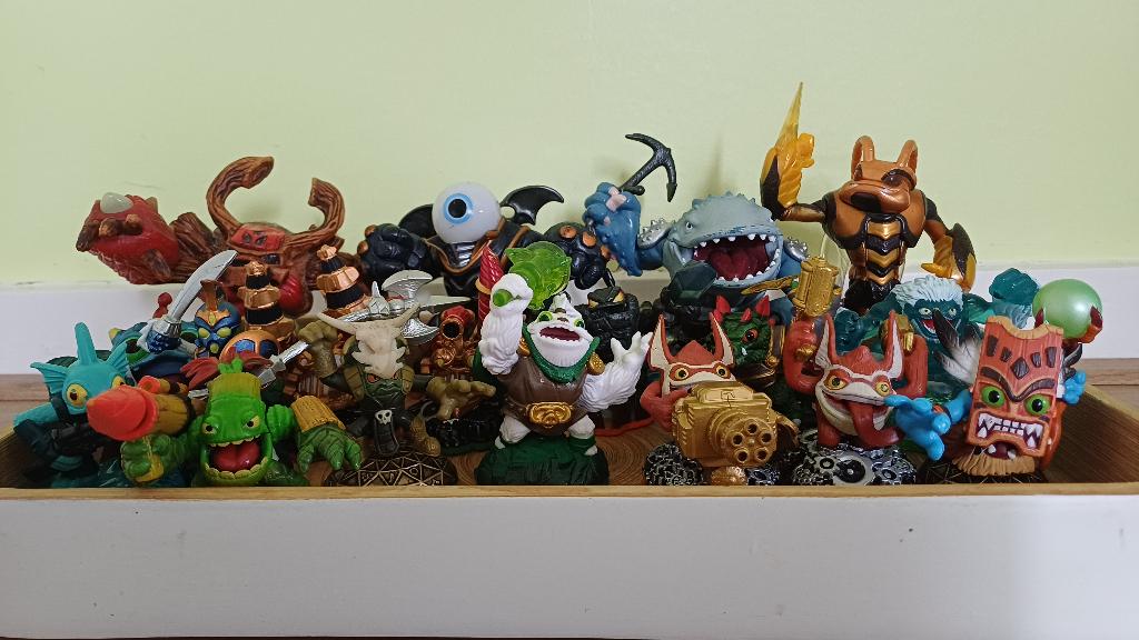 Partij Skylanders figuren, Ophalen