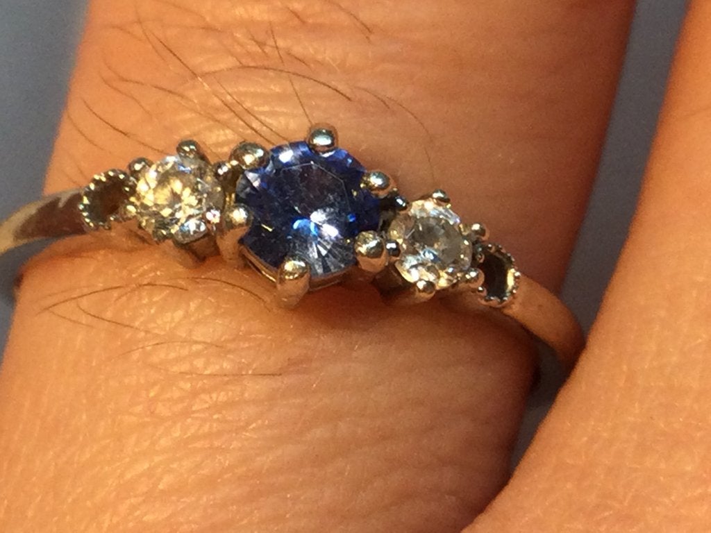 ring van echt 925 zilver ioliet en zirkonen, Sieraden, Tassen en Uiterlijk, 18 tot 19, Ophalen of Verzenden, Zo goed als nieuw
