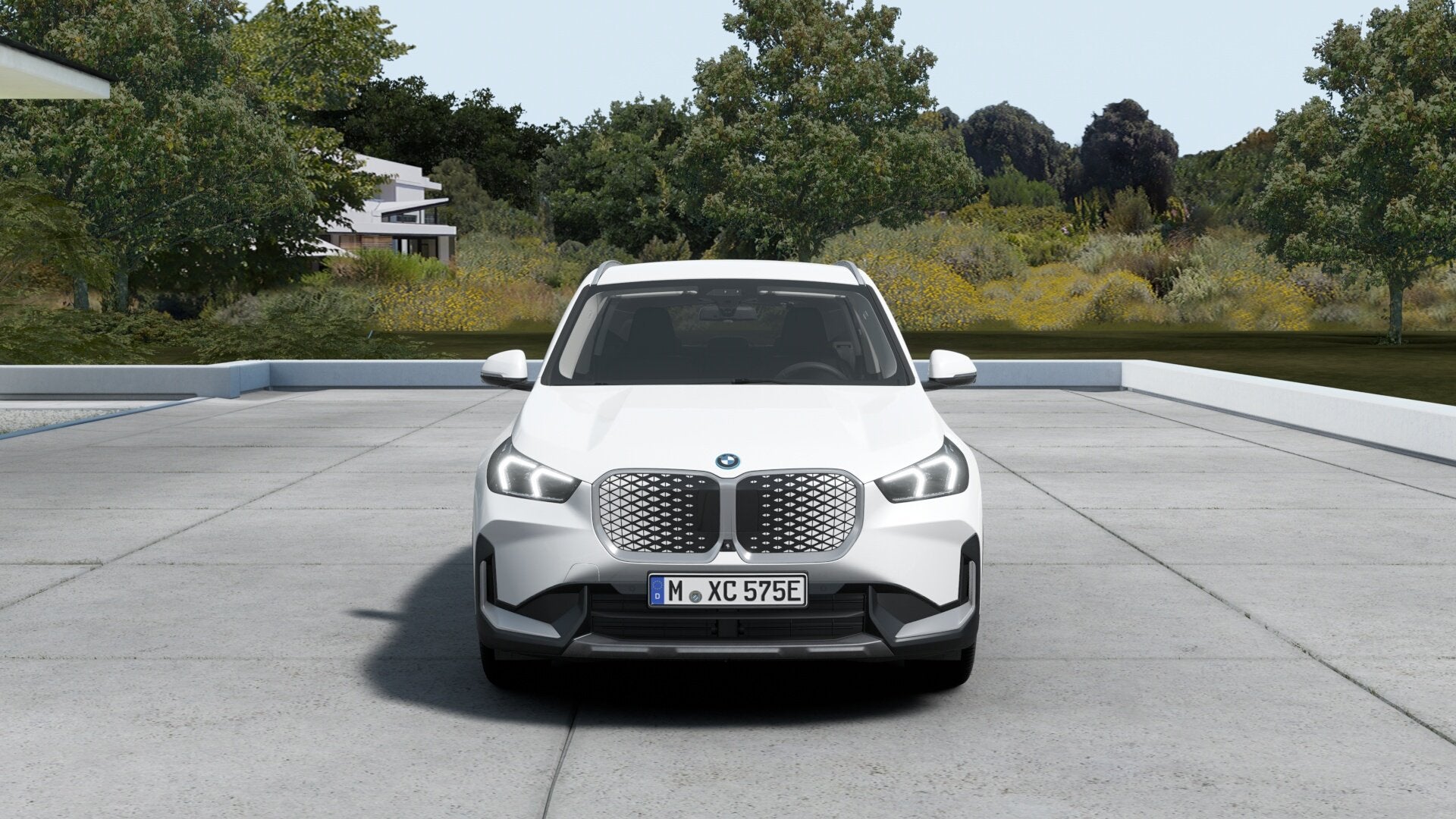 BMW iX1 eDrive20 xLine / Trekhaak / Achteruitrijcamera / Ada, Zwart, Wit, Leder, Nieuw