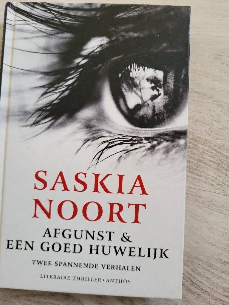 Lars Kepler Saskia Noort Susan Smit e.a 3,00 per stuk, Verzenden, Zo goed als nieuw