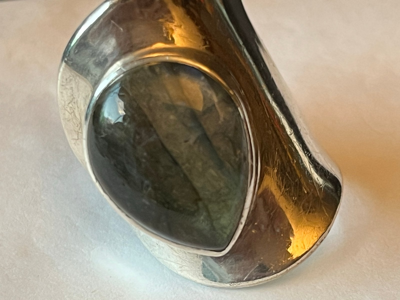 Forse zilveren ring met Labradoriet, maat 19, Verzenden, 19 tot 20, Zo goed als nieuw, Met edelsteen