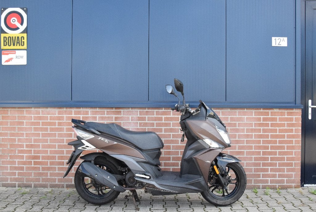 Sym Jet 14 Bruin 4T 2V E4, Gebruikt, Overige modellen, Maximaal 45 km/u, Ophalen of Verzenden
