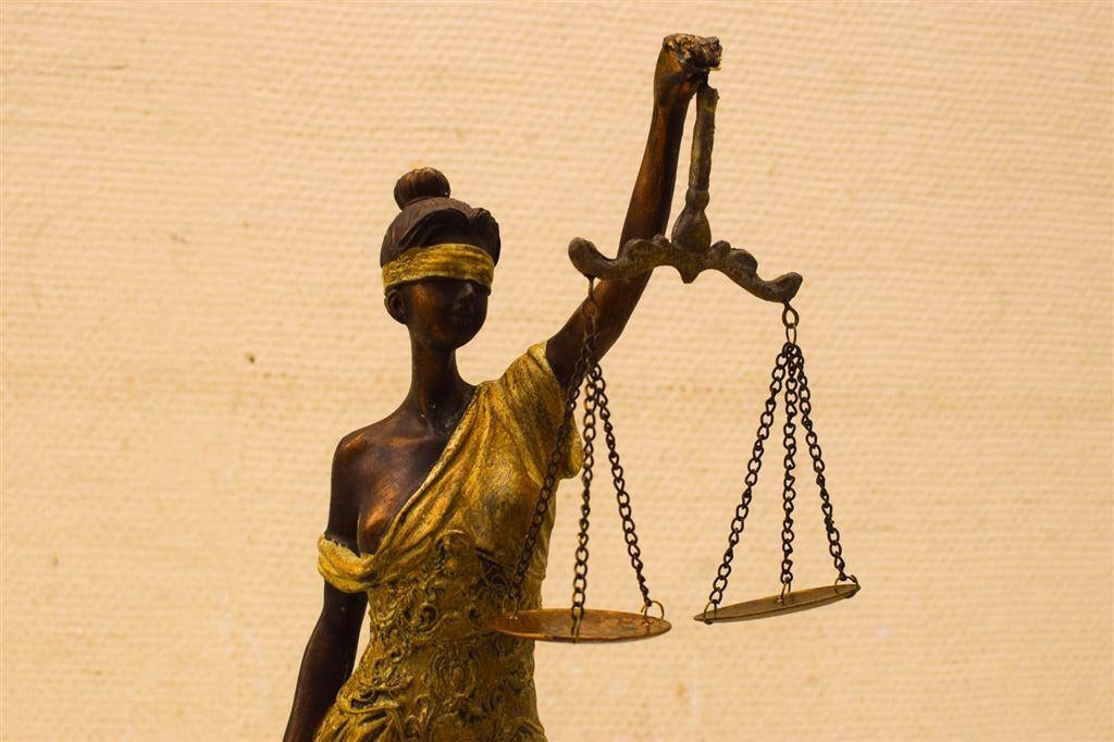 Beeld van Vrouwe Justitia 51200, Ophalen of Verzenden, Gebruikt, Mens