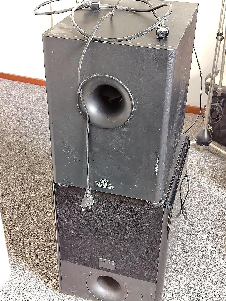 2 actieve subwoofers, Ophalen, Gebruikt, Subwoofer, Magnat