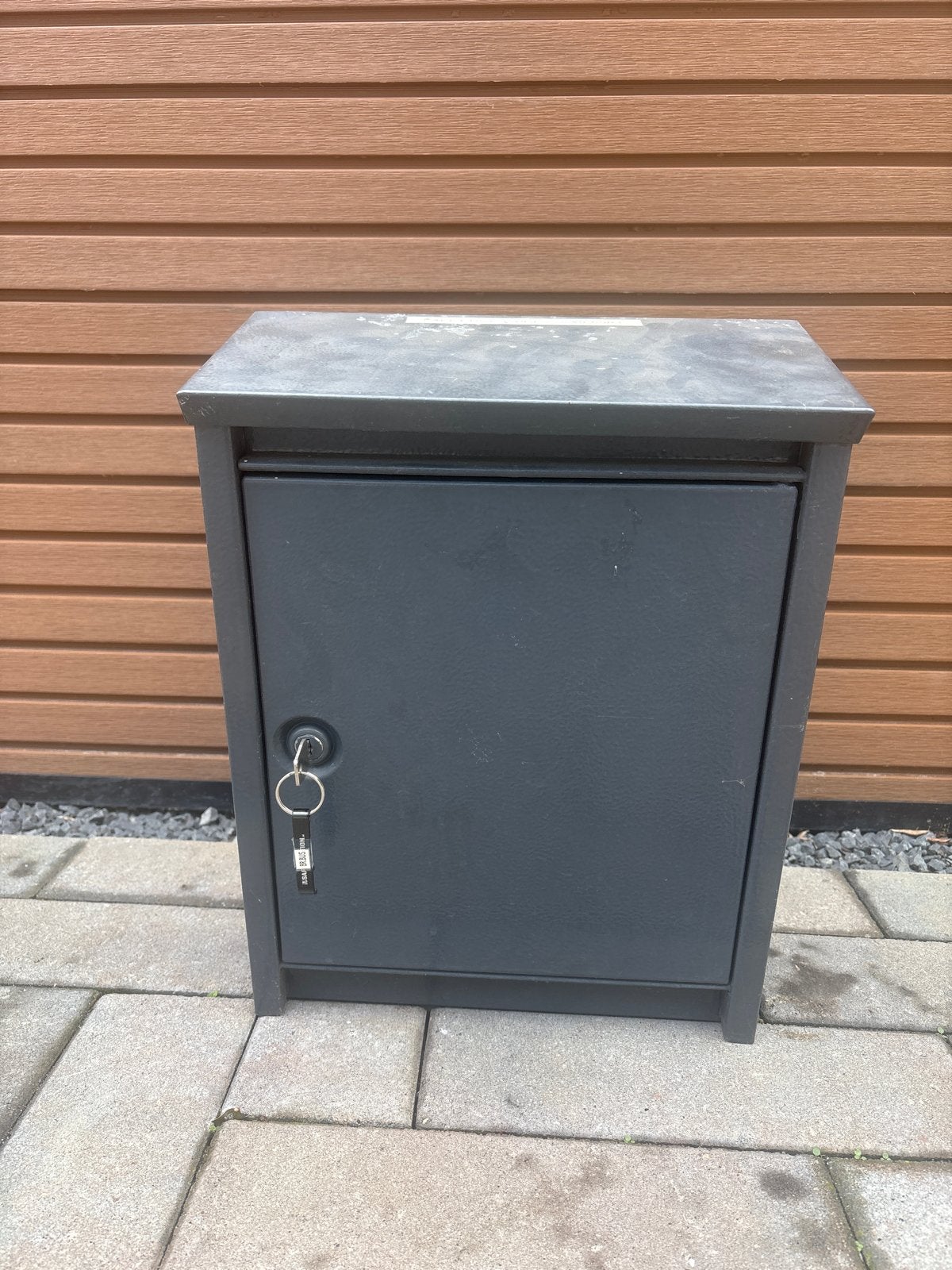 Brabantia Brievenbus Antraciet met Slot en Sleutel, Ophalen, Gebruikt, Staal, Wandbrievenbus