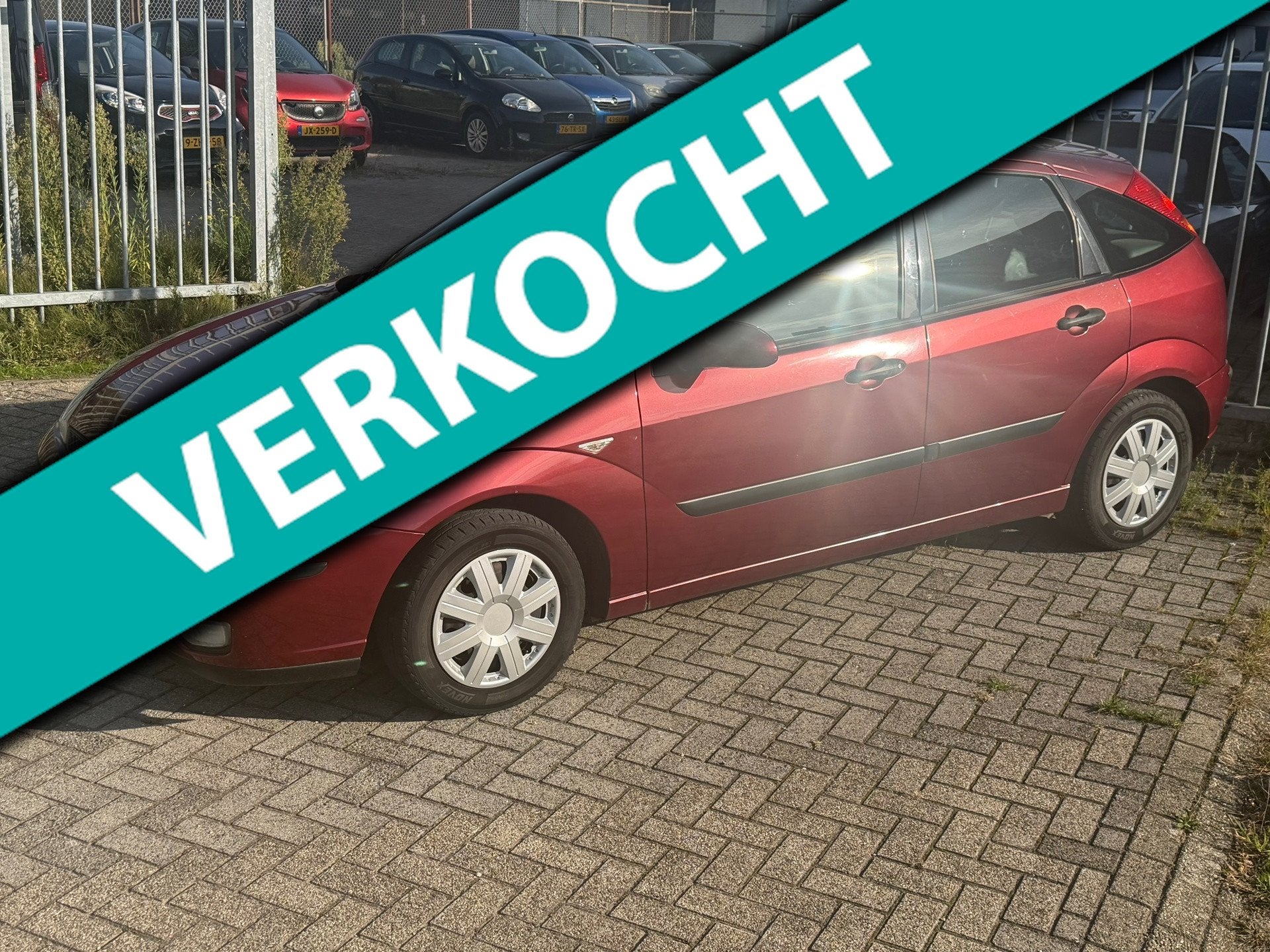 Ford Focus 1.6-16V Futura 5 deurs! Airco ECC l Navi l Trekha, Auto's, 1596 cc, Gebruikt, Zwart, 4 cilinders