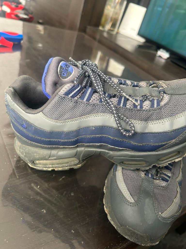 Schonen, Kleding | Heren, Schoenen, Blauw, Ophalen of Verzenden, Sneakers of Gympen, Zo goed als nieuw