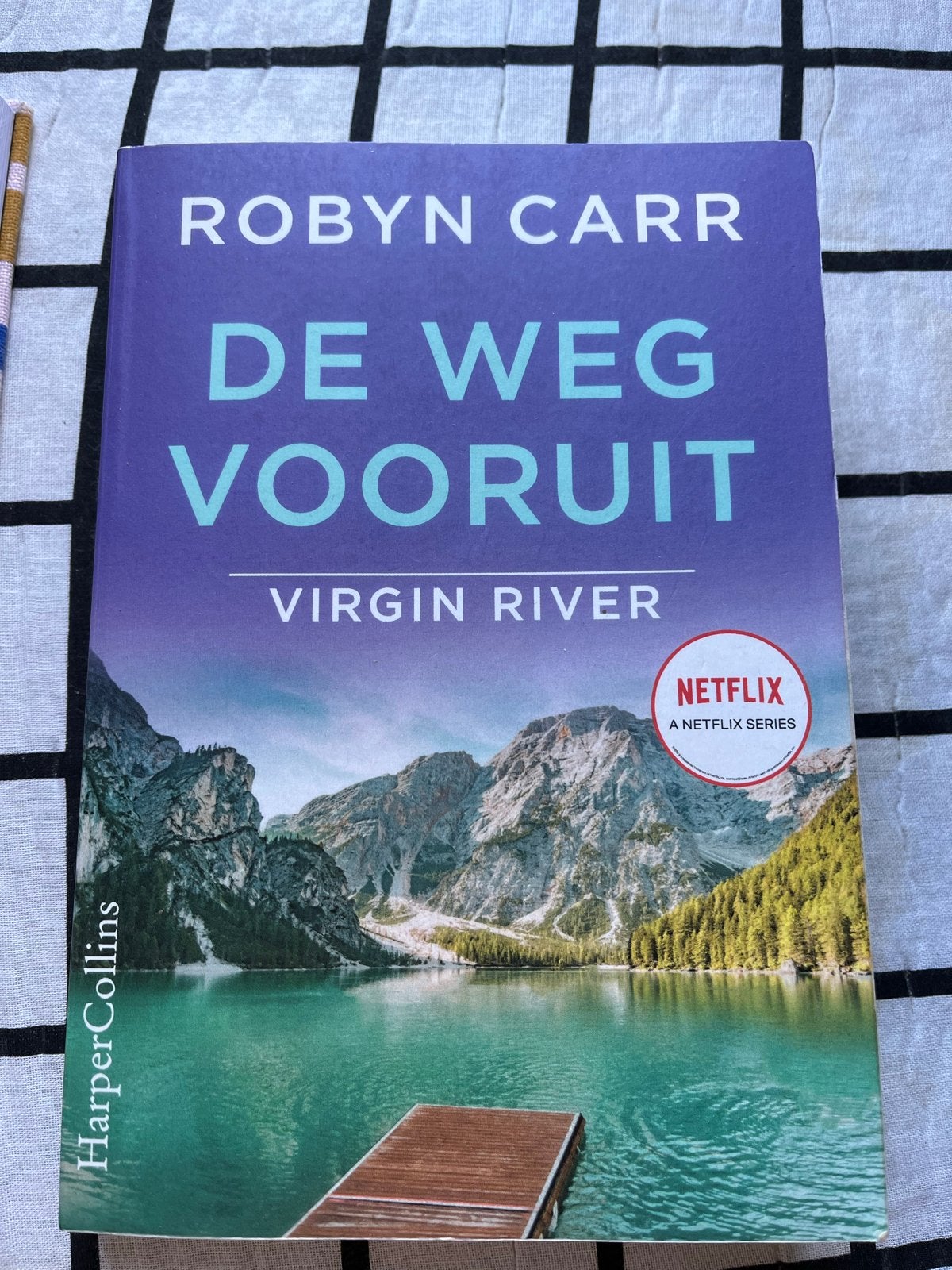 Virgin River: De Weg Vooruit - Robyn Carr (Netflix serie), Ophalen of Verzenden, Zo goed als nieuw, Nederland