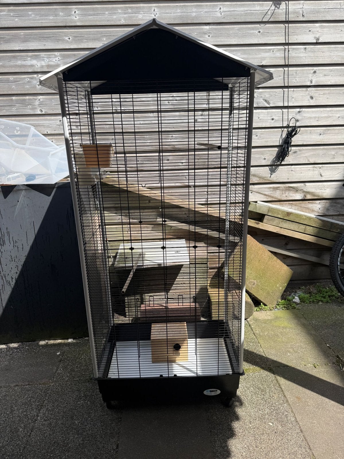 Nette kooie, Ophalen of Verzenden, Zo goed als nieuw, Metaal, Vogelkooi