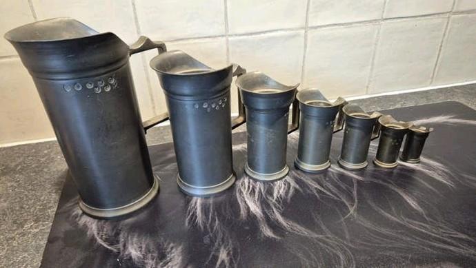Antieke tinnen maatbekers set - 7 stuks, Antiek en Kunst, Antiek | Tin, Ophalen of Verzenden