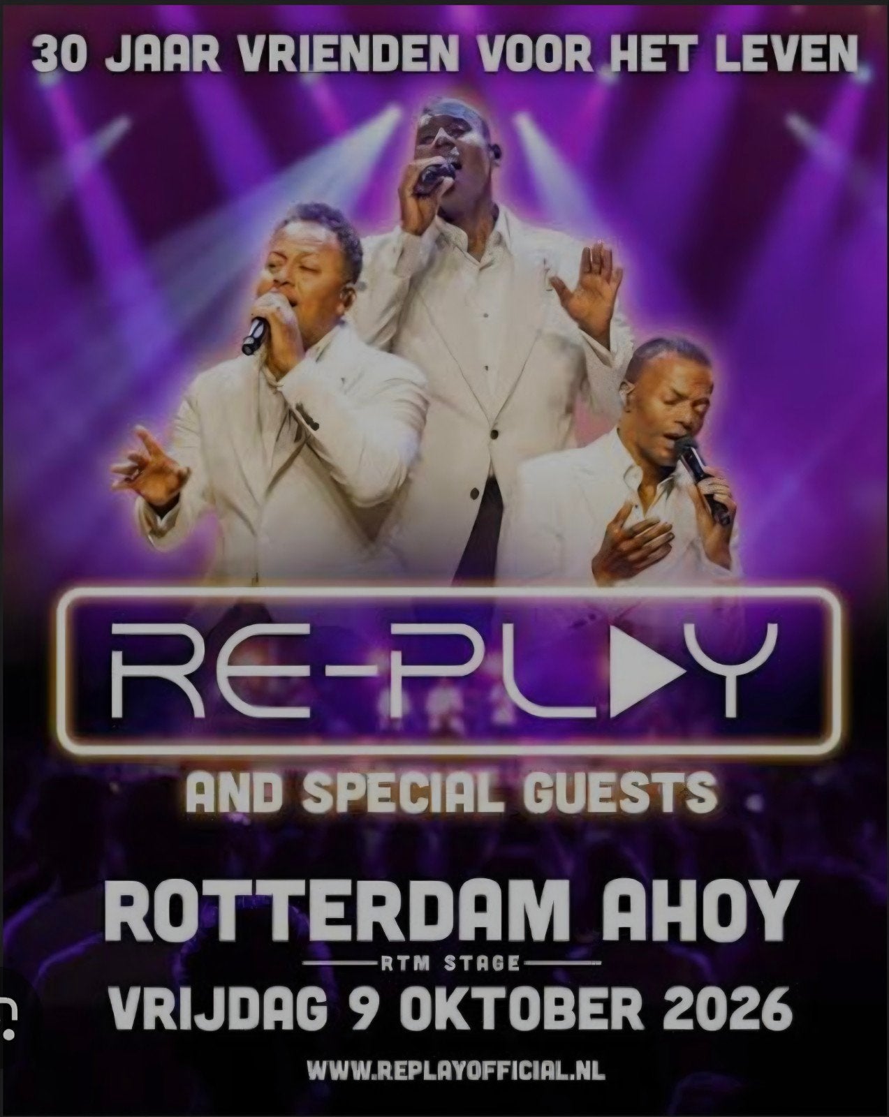 2 kaartjes, staanplaatsen voor Re-play!, Twee personen, Oktober