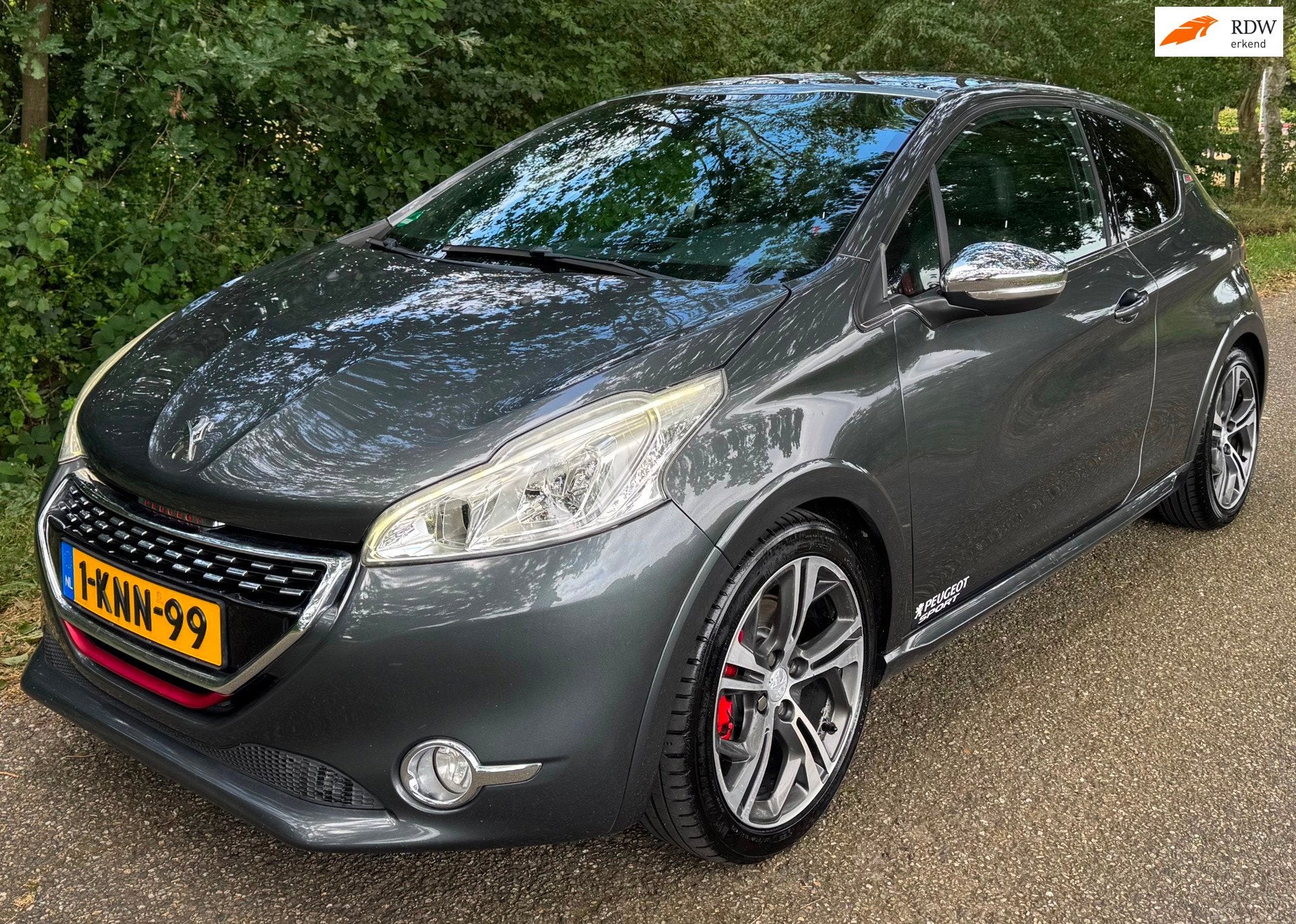 Peugeot 208 1.6 GTi 200PK 2013 NAVI PANORAMADAK CLIMA GOED O, Auto's, Voorwielaandrijving, Euro 5, Gebruikt, Zwart