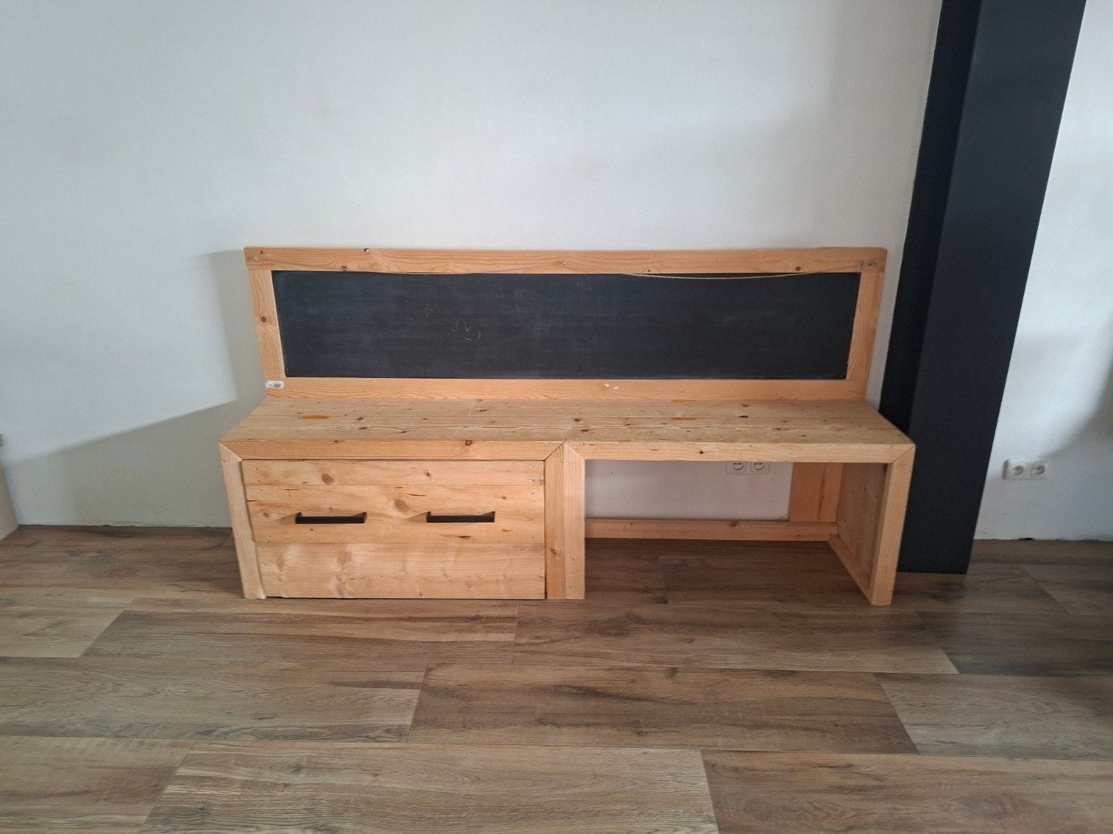 Houten speelmeubel met krijtbord, Ophalen, Gebruikt, Meubelstuk of Keukentje