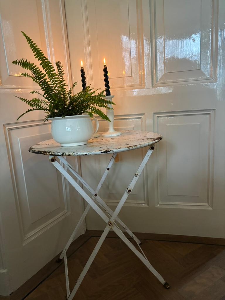 Brocante sleetse wit bistro tafeltje, Ophalen